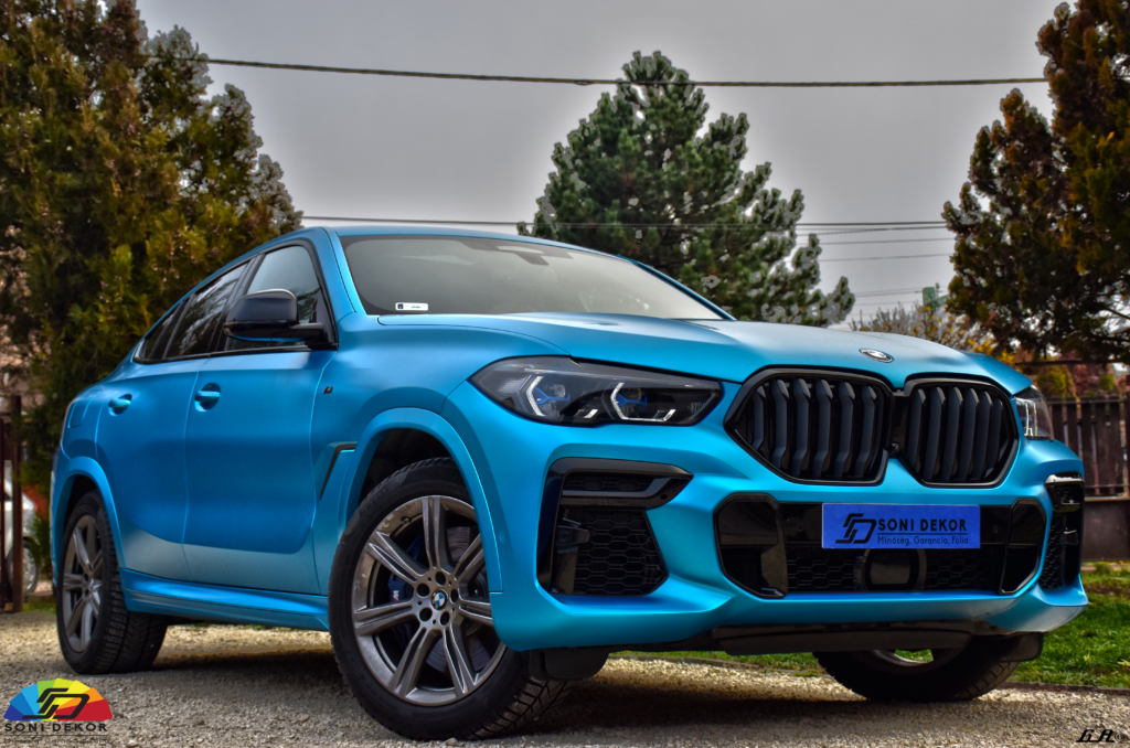 BMW X6 M50i