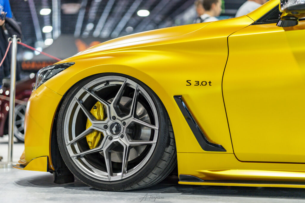 Infiniti Q60